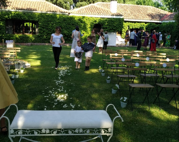 Los ni&ntilde;os de la boda